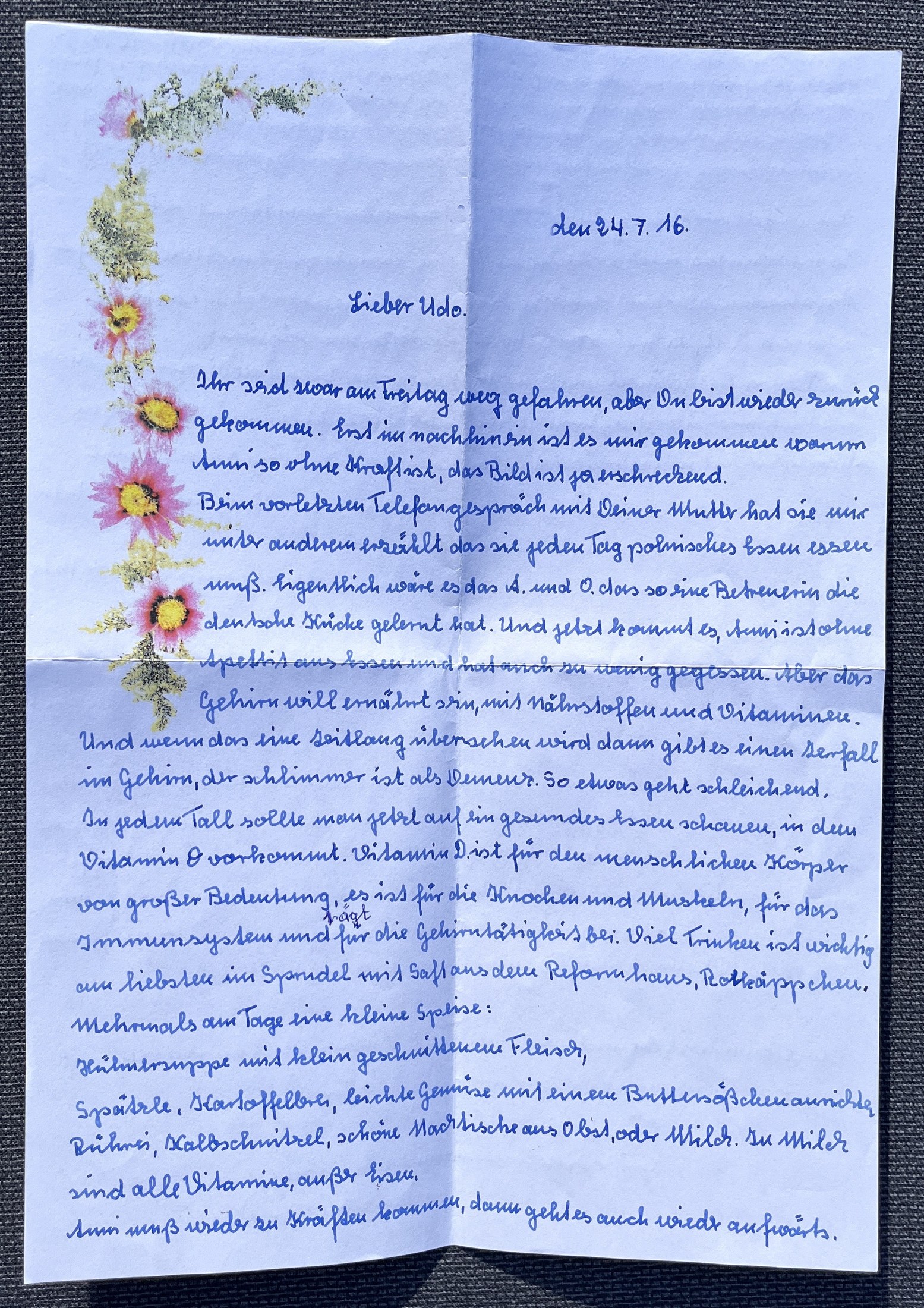 Erste Seite mit Blumenranke am Rand, Datumszeile und dem Ernährungsrat